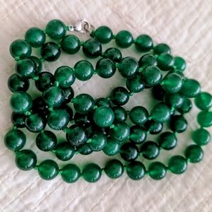 Elegant Green Beaded Necklace
